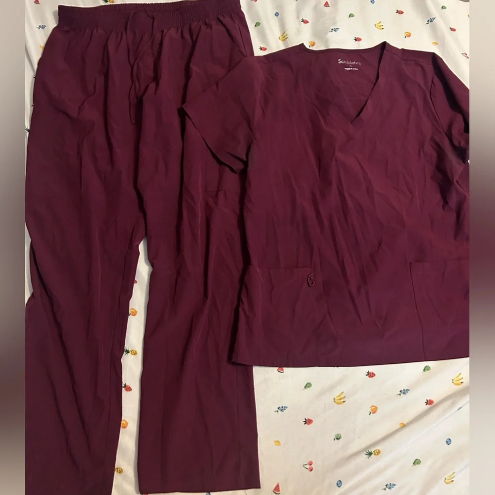 Colorful Scrub Set - Picture 2 of 11